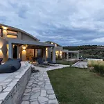 Fari Stone Hotel