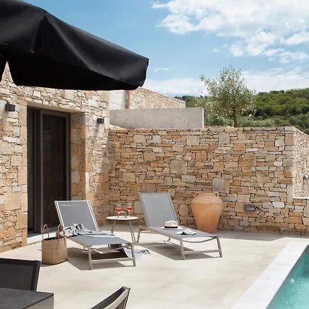 Fari Stone Hotel
