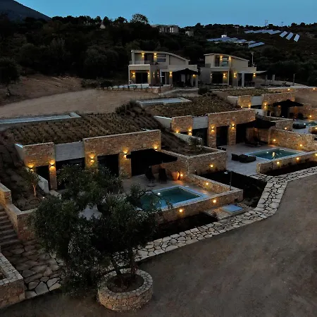 Fari Stone Hotel *