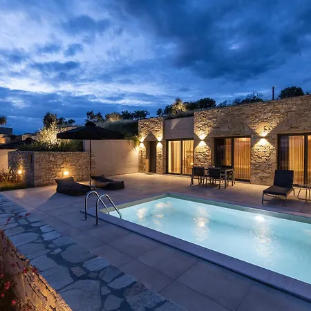 Fari Stone Hotel