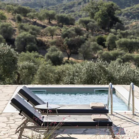 Fari Stone Hotel Skala Marion