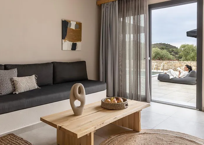 Hotel Fari Stone